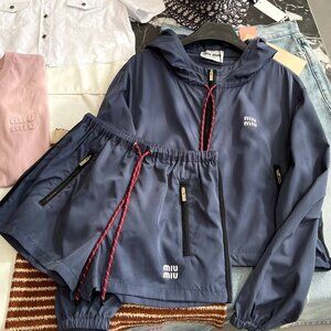 Women's MIUMIU trench coat paired with Shorts Sz L